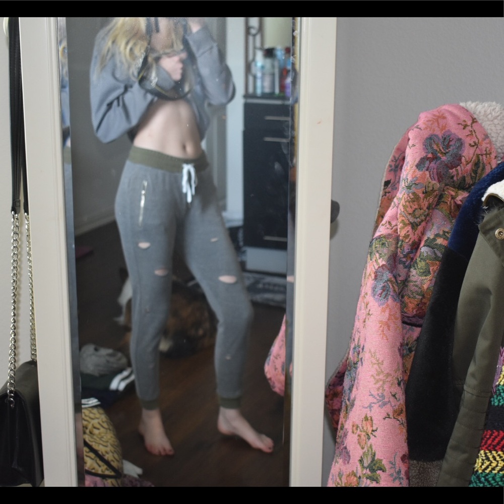 GREY GREEN JOGGERS